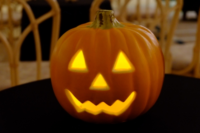 ハロウィンのかぼちゃランタンの作り方 顔の型紙や保存方法を紹介 | Ｈａｎａの知恵袋