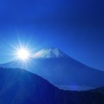 両親や義理の親への年賀状 結婚後は出すべき?一言添え書きする文例紹介