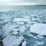 北海道で流氷が接岸する場所と船に乗れるのは?見れる時期はいつまで?